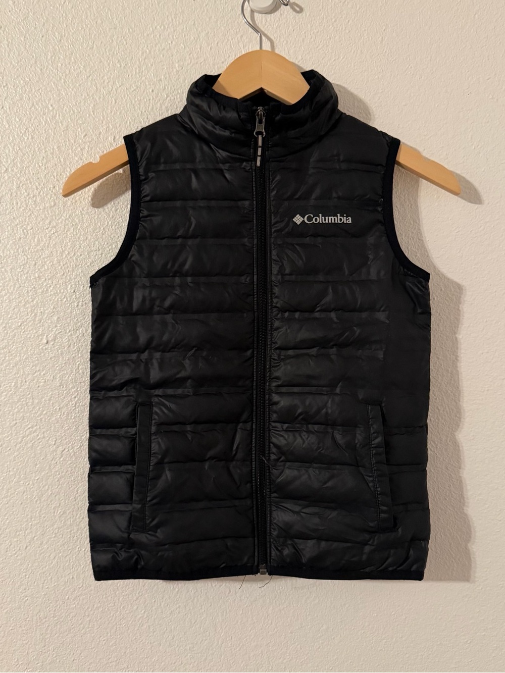 Columbia Puffer Vest Youth Size Small Black Lightweight Outdoor Everyday
